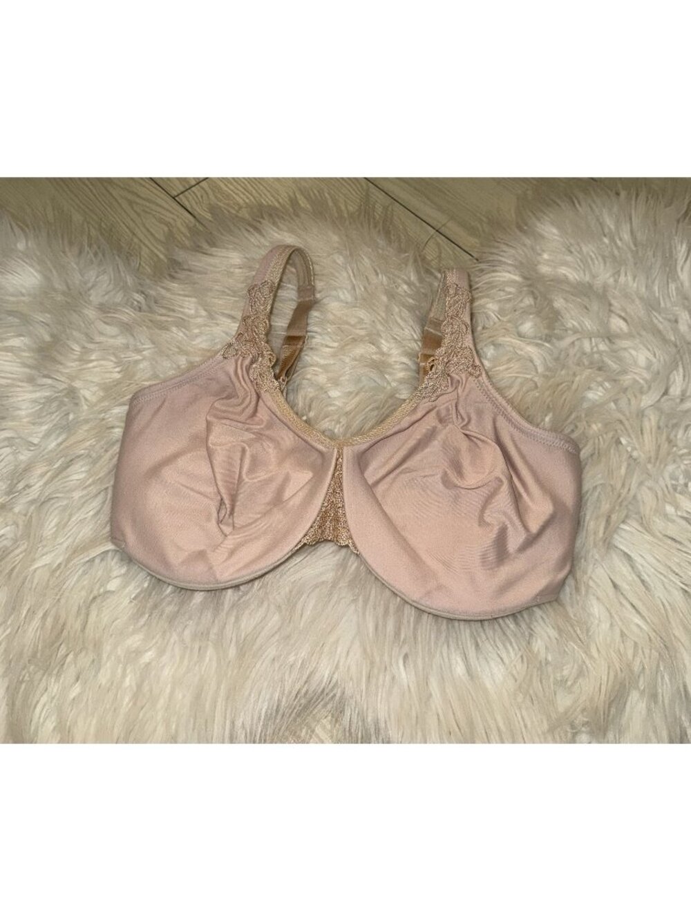 Wacoal 85814 Bodysuede Ultra Full Figure Seamless Bra UW Womens 34DD Beige